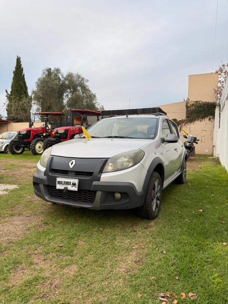 Renault Sandero Stepway Rip Curl 1.6 con GNC — foto 7